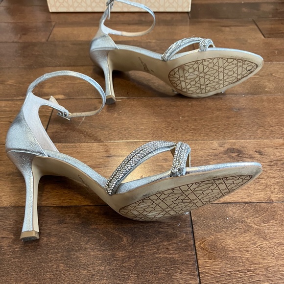 Badgley Mischka Jewel Vani - Picture 3 of 10